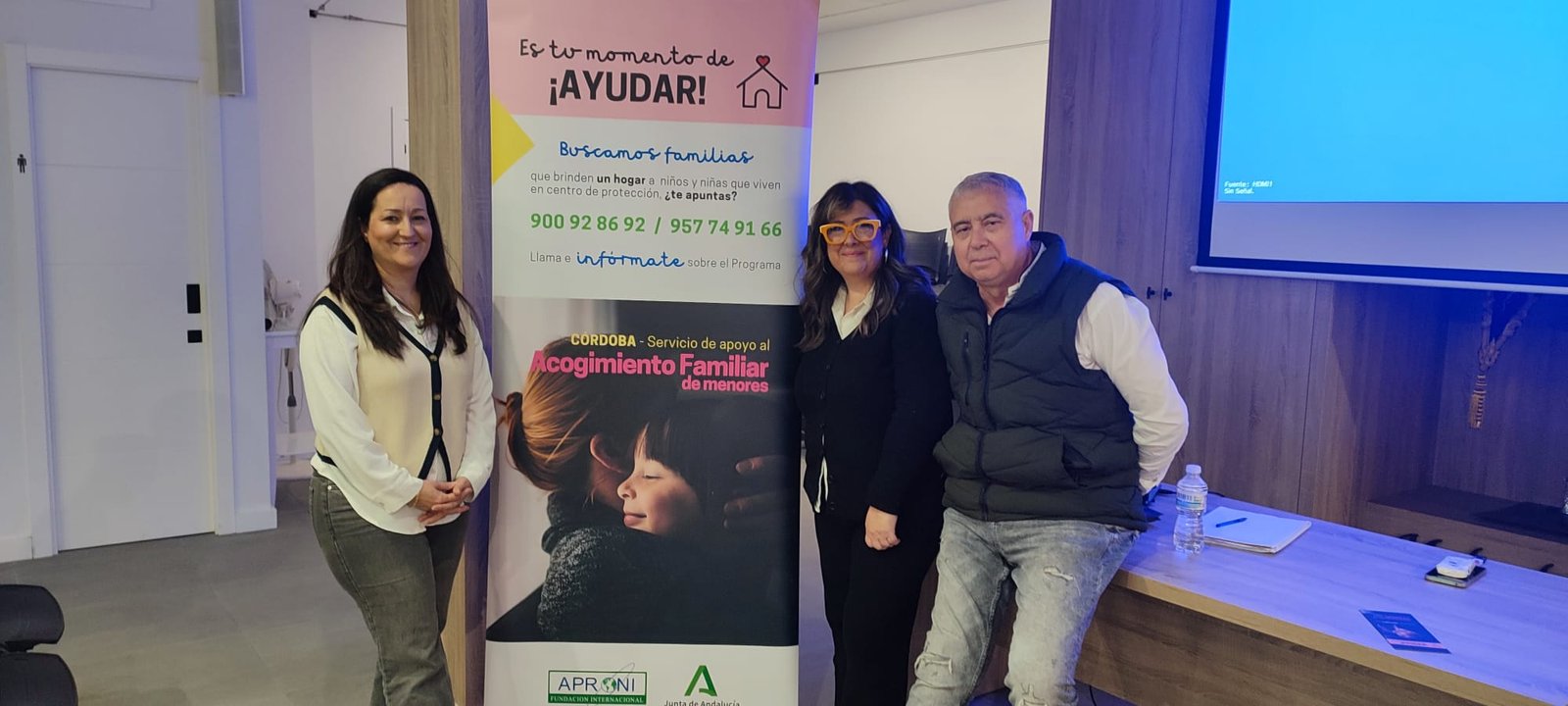 La Fundación Internacional APRONI informa en Baena sobre el servicio de apoyo al acogimiento familiar de menores