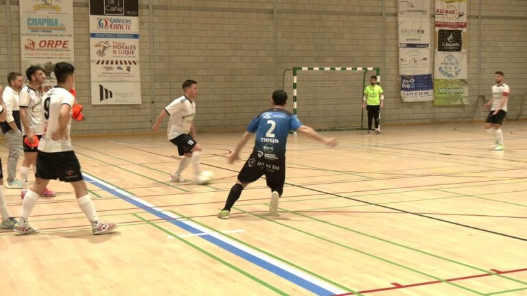 Reparto de puntos en el derbi comarcal de fútbol sala entre el Atlético Baenense y el Luque