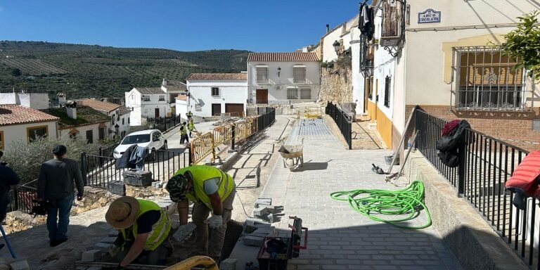 La Junta aporta 10,2 millones de euros a la Diputación de Córdoba para materiales de las obras del PFEA