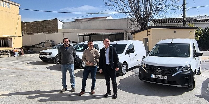 El Ayuntamiento de Baena renueva parte de su flota de vehículos de servicios tras una inversión de 150.000 euros