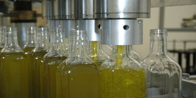 ANIERAC destaca la subida del 27% en las salidas de aceite de oliva envasado en 2025