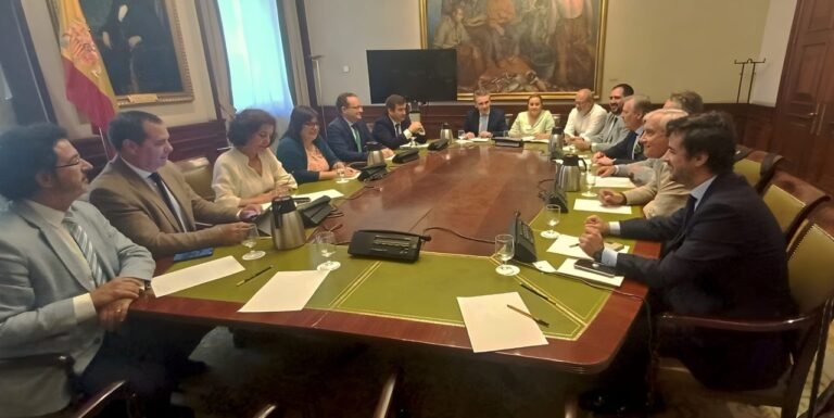 La Sectorial defiende en el Congreso el AOVE con denominación de origen como freno a la competencia desleal