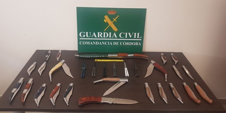 La Guardia Civil interviene 29 armas prohibidas durante la pasada feria de Baena