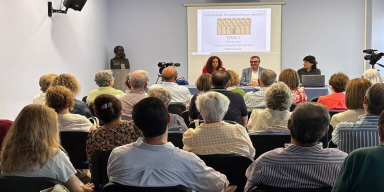 Comienza en Baena el curso de la Cátedra Intergeneracional de la Universidad de Córdoba