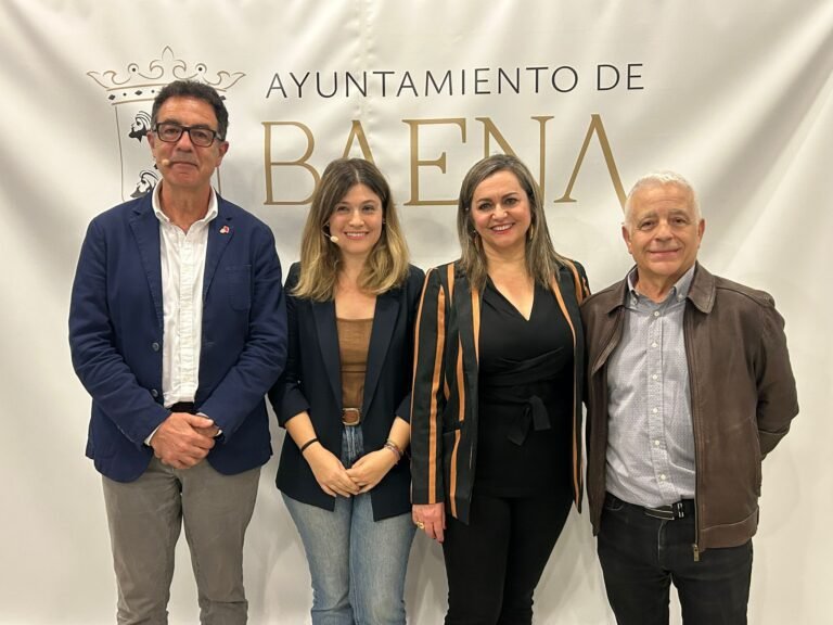 Baena vive una ‘Inmersión en el Mundo de María’ con motivo de la celebración del 25N