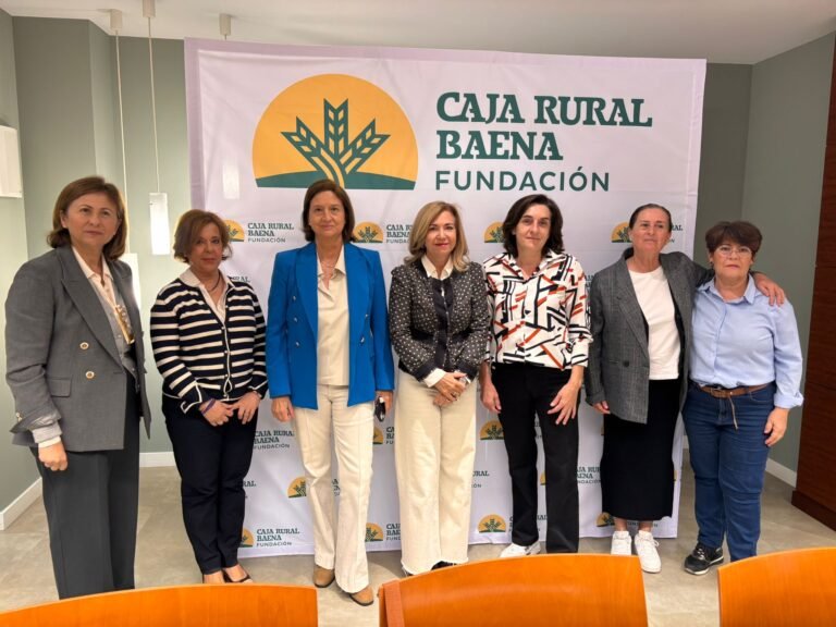 Caja Rural de Baena y AFAYD de Castro del Río se unen para mejorar la calidad de vida de los enfermos de Alzheimer
