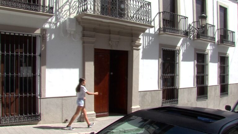 La Residencia ‘Divino Maestro’ recibe 20.000 euros del plan de ayudas de la Diputación para mejoras en eficiencia energética