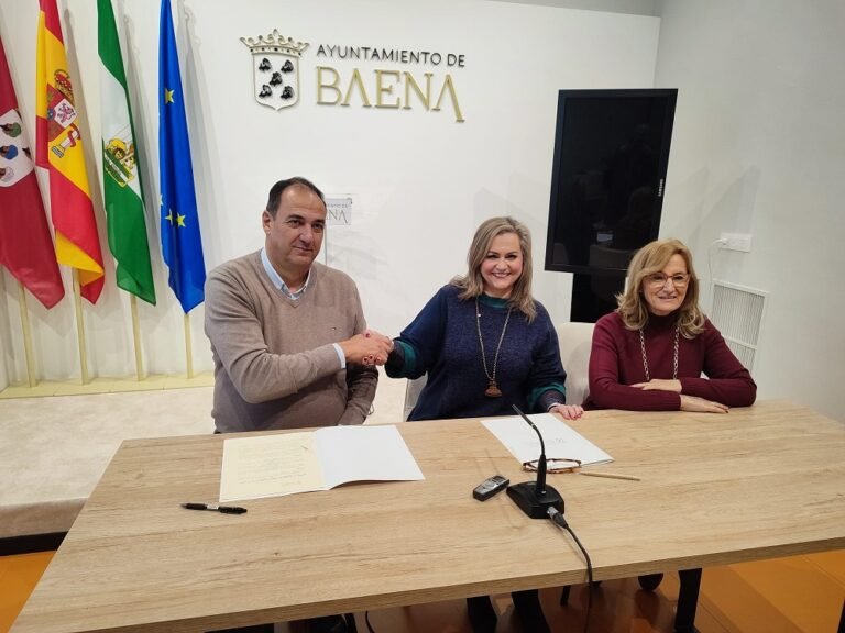 El Ayuntamiento y UNEBA firman el convenio para conseguir el Centro Comercial Abierto de Baena