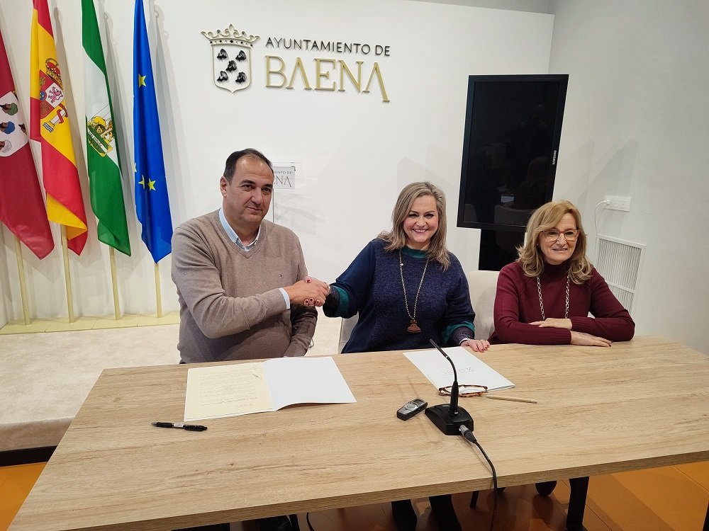 El Ayuntamiento y UNEBA firman el convenio para conseguir el Centro Comercial Abierto de Baena