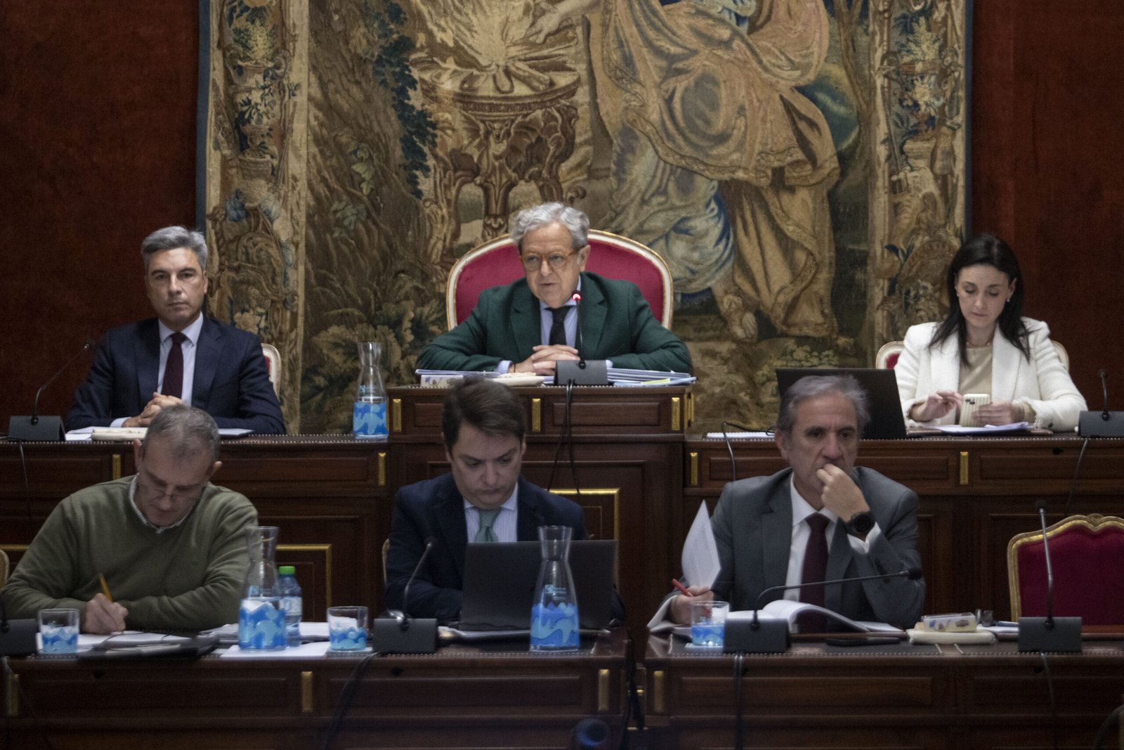 El Pleno de la Diputación destina un millón de euros a mejorar la red de abastecimiento de agua en las zonas oriental y sur de la provincia