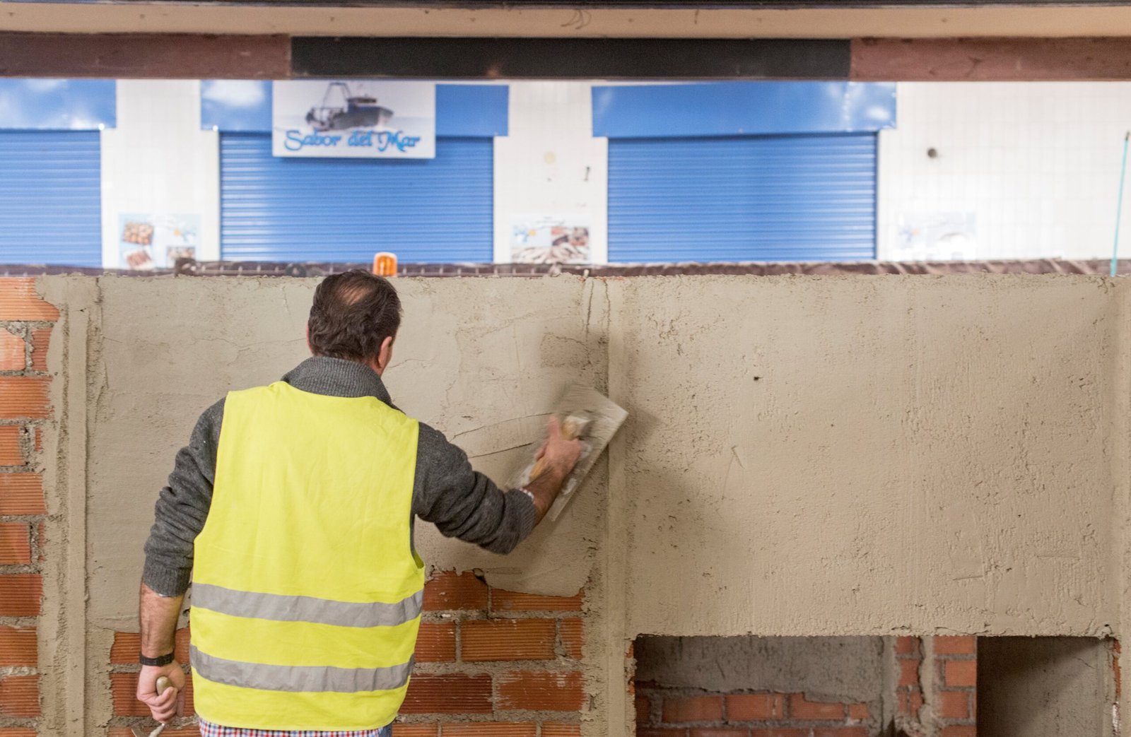 Sindicatos y patronal firman la nueva jornada laboral para el sector de la construcción en la provincia de Córdoba