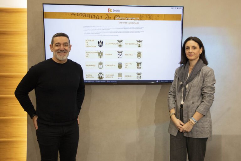 La Diputación de Córdoba digitaliza documentos históricos del Ayuntamiento de Baena para el portal web de Archivos Locales