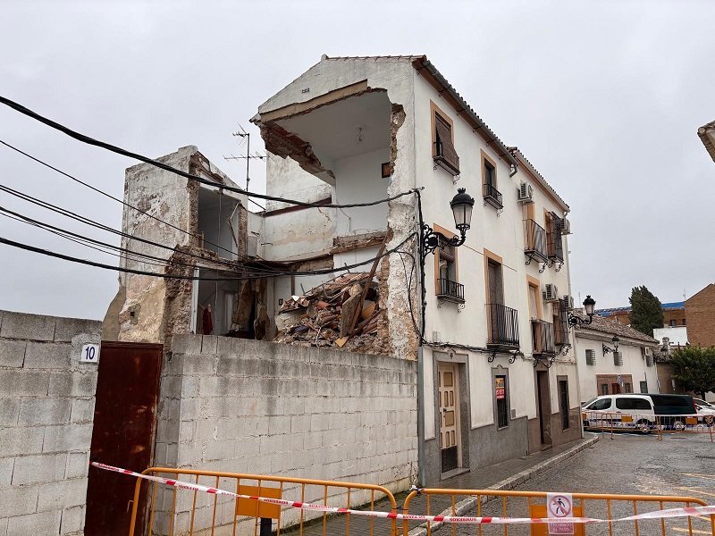 Se derrumba una casa en la calle Santo Domingo Henares de Baena a causa del temporal