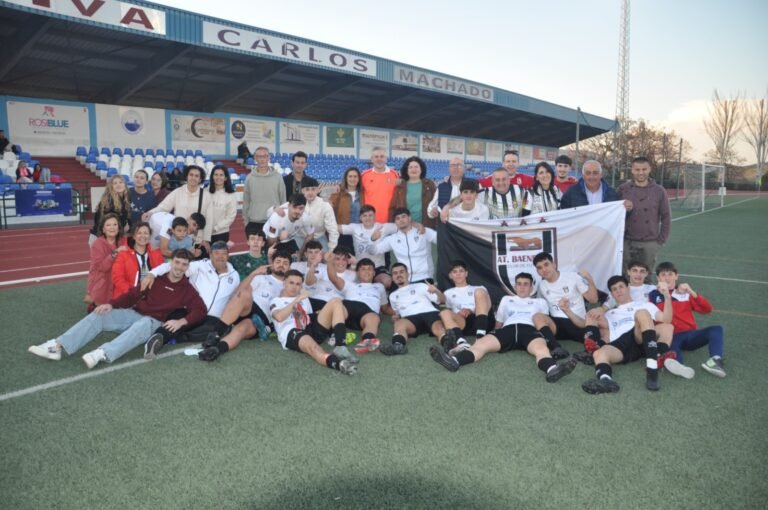 El Atlético Baenense juvenil se proclama campeón de liga a falta de cuatro jornadas y sin conocer la derrota