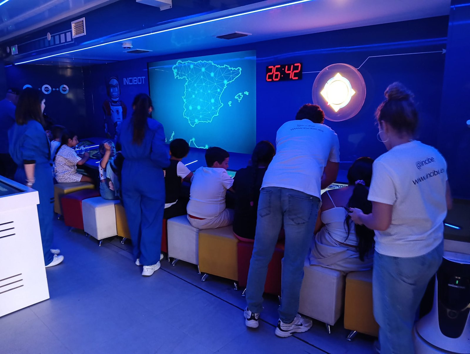 Baena acoge el roadshow de ciberseguridad de INCIBE para acercar la protección digital a toda la ciudadanía