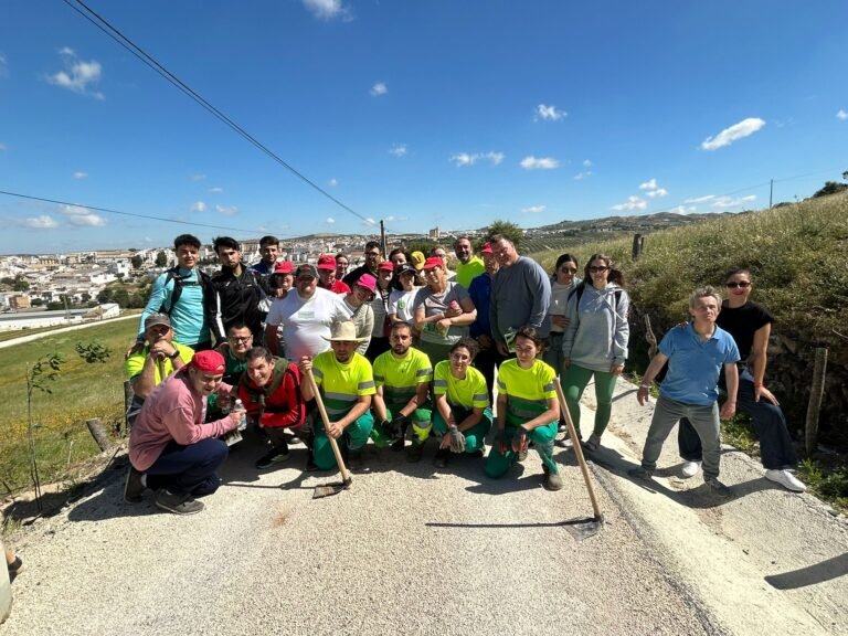 Baena celebra el Día Nacional de las Vías Verdes con una jornada inclusiva junto a los alumnos de Futuro Singular