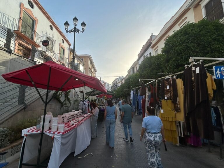 El III Mercado de Primavera de Baena abre sus puertas con 30 puestos y un amplio programa de actividades
