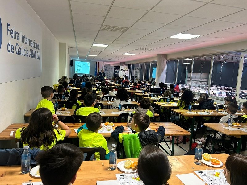 La DOP Baena acerca el AOVE a un centenar de escolares en SALIMAT