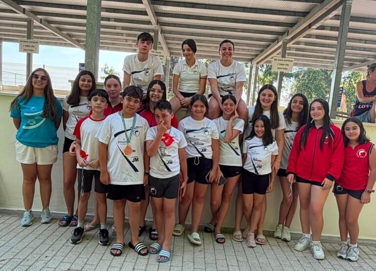 El deporte baenense brilla con el resplandor de más de una veintena de medallas en natación, marcha nórdica y ciclismo todoterreno