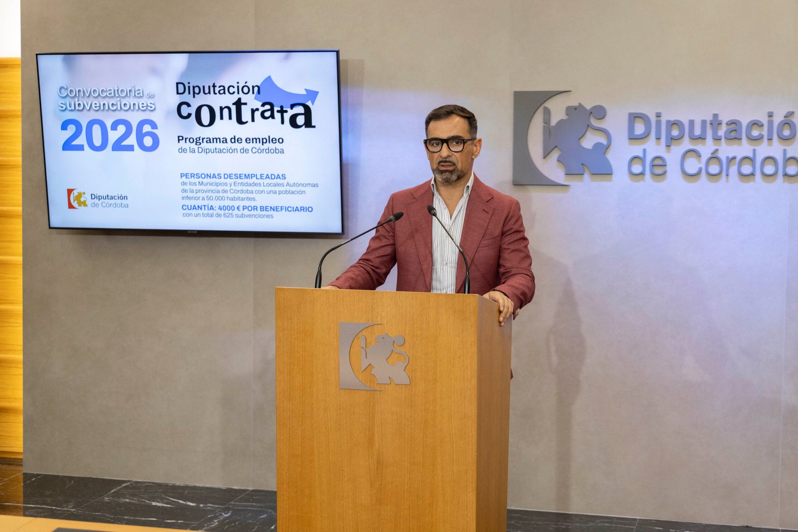 Félix Romero, delegado de Empleo de la Diputación de Córdoba, en la presentación del programa 'Diputación contrata 2026'. Foto: DipuCórdoba.