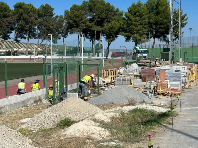 Baena invierte más de dos millones de euros en la modernización del Polideportivo Municipal