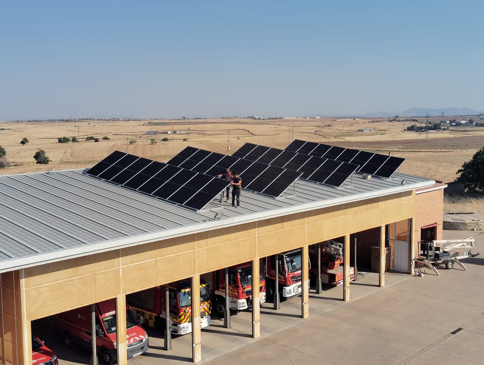 El parque de bomberos de Baena dispondrá de una instalación de autoconsumo con 16 paneles solares