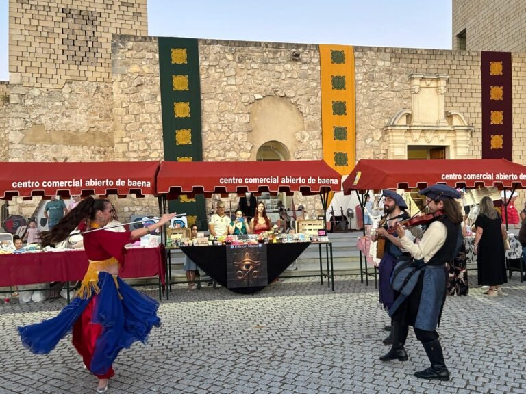 La Almendina retorna al medievo este fin de semana entre artesanía, historia y magia