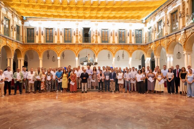 La Diputación de Córdoba transfiere a los ayuntamientos los 20,6 millones del Plan Invierte
