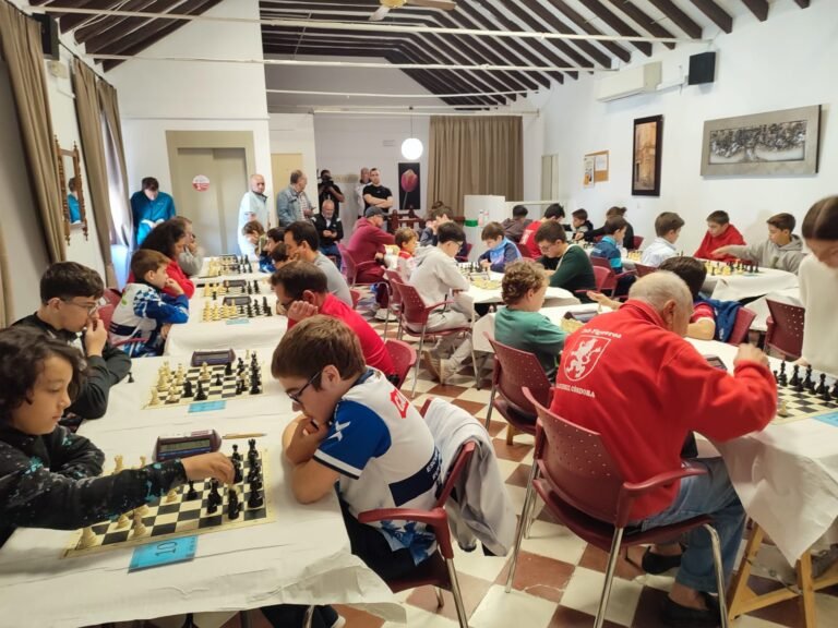 Dominio de los cordobeses del CA Figueroa en el V Torneo de Ajedrez del Centro Municipal de Mayores de Baena