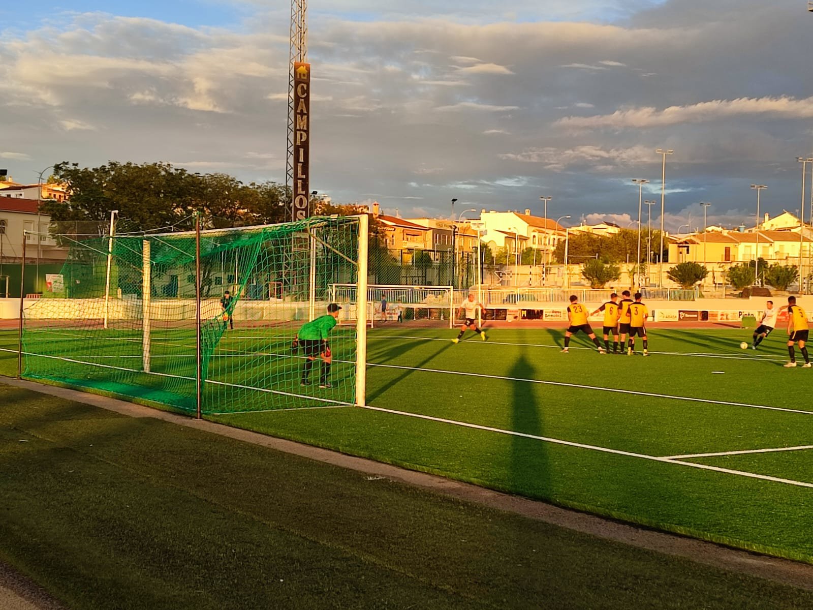 El fútbol baenense afronta dos interesantes citas como visitantes en Rute y Lucena