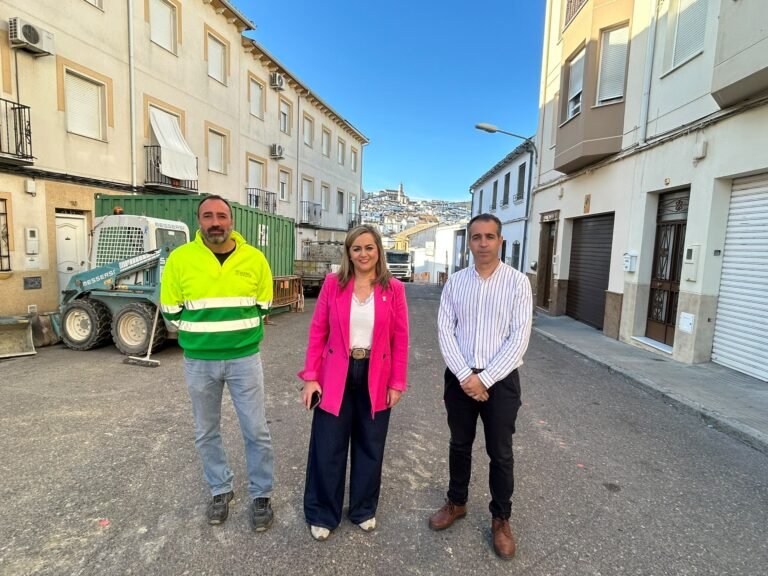 Baena invertirá 89.000 euros en renovar el saneamiento de la calle Matadero y actuará de emergencia en Federico García Lorca