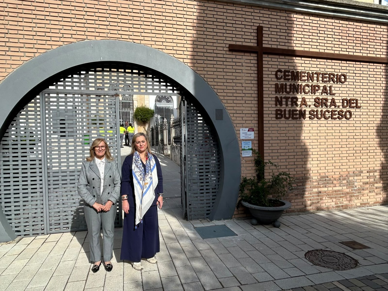 Baena acondiciona el cementerio municipal para la celebración de Todos los Santos